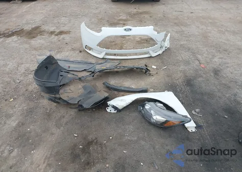 2014 Ford Focus St из США, поврежденный, VIN 1FADP3L99EL398345